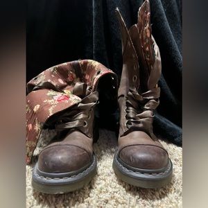 Dr Martens triumph fold down boots